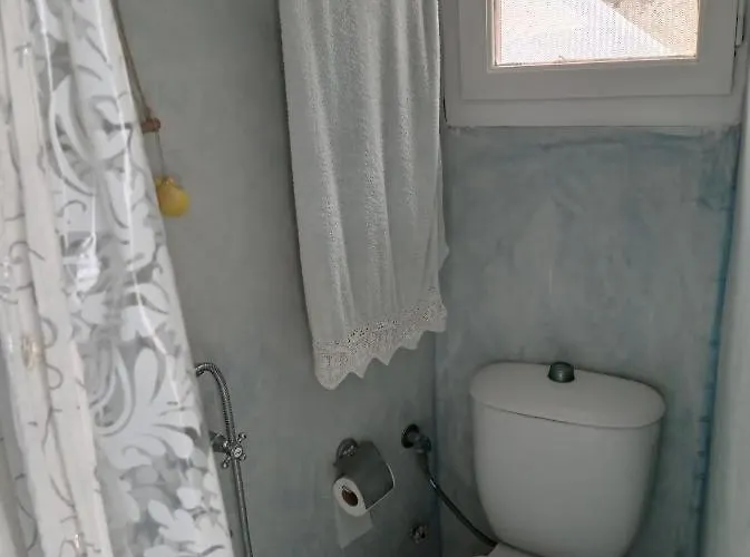 Casanova's House * Emporio (Santorini)