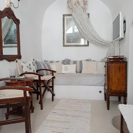 Casanova's House Holiday home Emporio (Santorini)